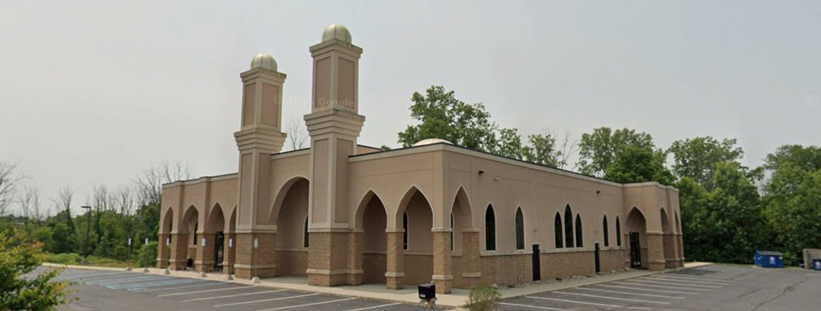 Exterior view of Al-Tawheed Islamic Center Grand Rapids building